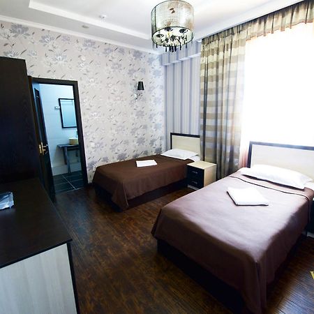 Voyage Hotel Bishkek Quarto foto
