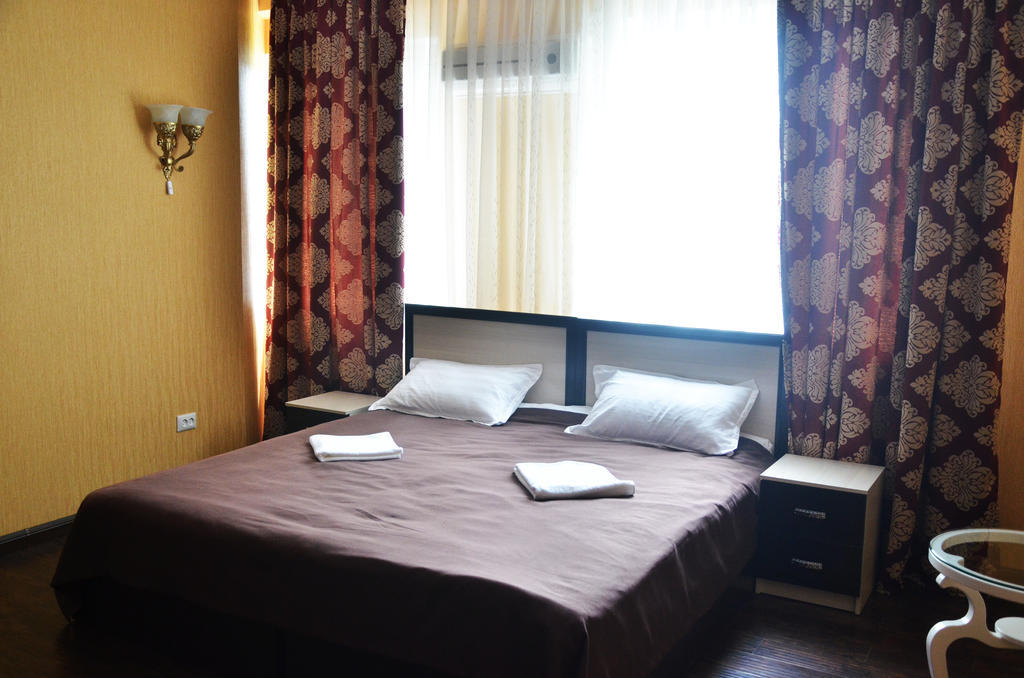 Voyage Hotel Bishkek Quarto foto