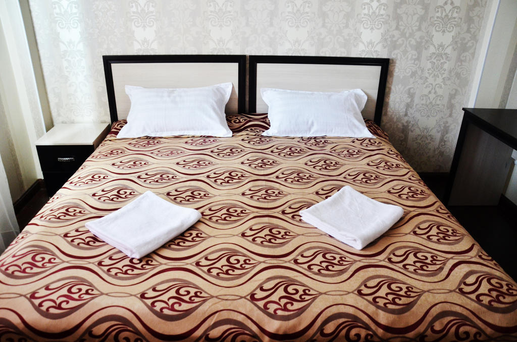 Voyage Hotel Bishkek Quarto foto