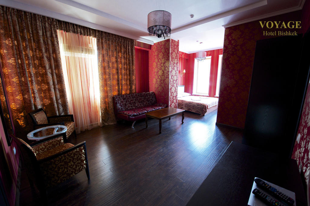 Voyage Hotel Bishkek Quarto foto