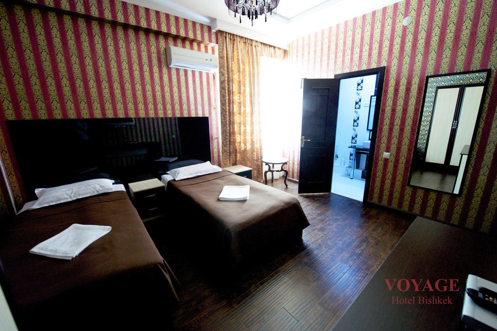 Voyage Hotel Bishkek Quarto foto