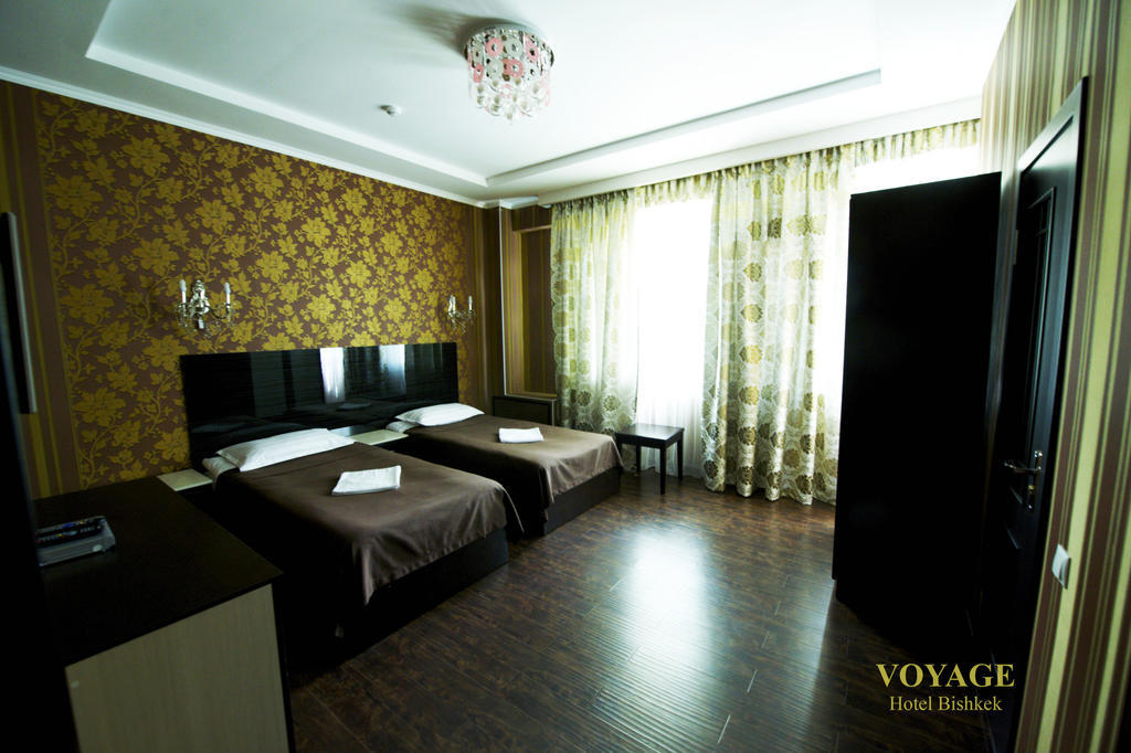 Voyage Hotel Bishkek Quarto foto