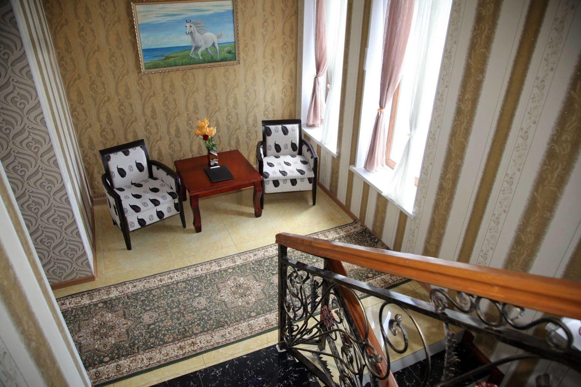 Voyage Hotel Bishkek Exterior foto